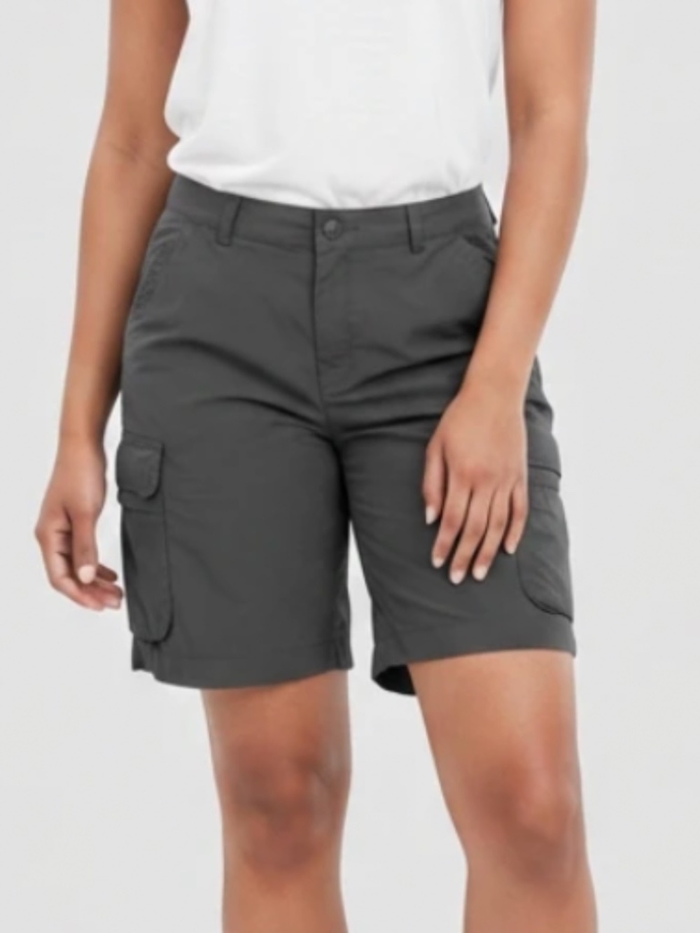 REI Women’s Dark Gray 7 Inch Inseam Stretch Waist Cargo Shorts Size 4